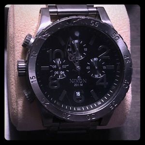 Nixon watch gun metal